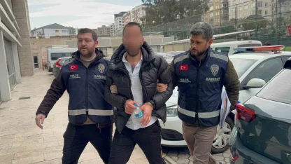 Eşiyle tartışıp kuru sıkı tabancayla havaya ateş açan koca tutuklandı