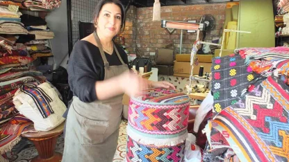 Eski halı ve kilimleri ekonomiye kazandırıyor