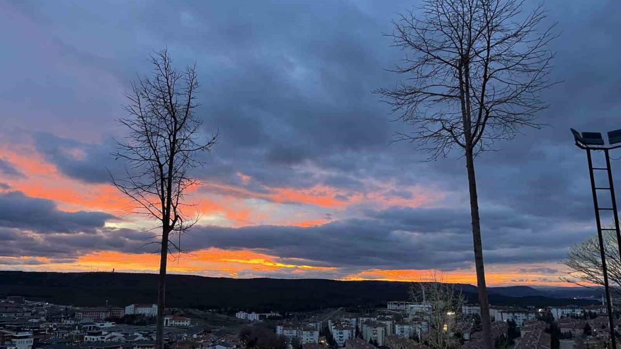 Eskişehir’de gün batımı görsel şölen sundu