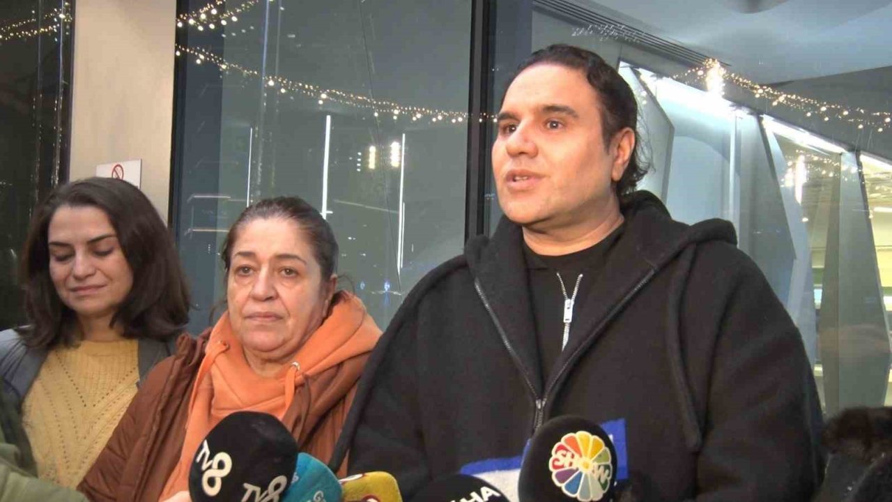 Fatih Ürek’in sevenleri hastaneye geldi