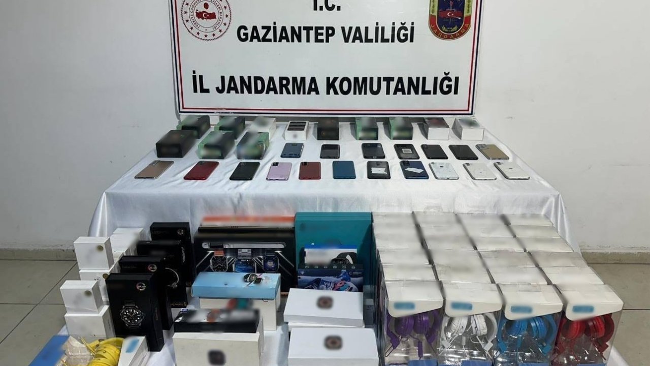 Gaziantep’te 1,8 milyon TL değerinde elektronik eşya ele geçirildi: 2 gözaltı