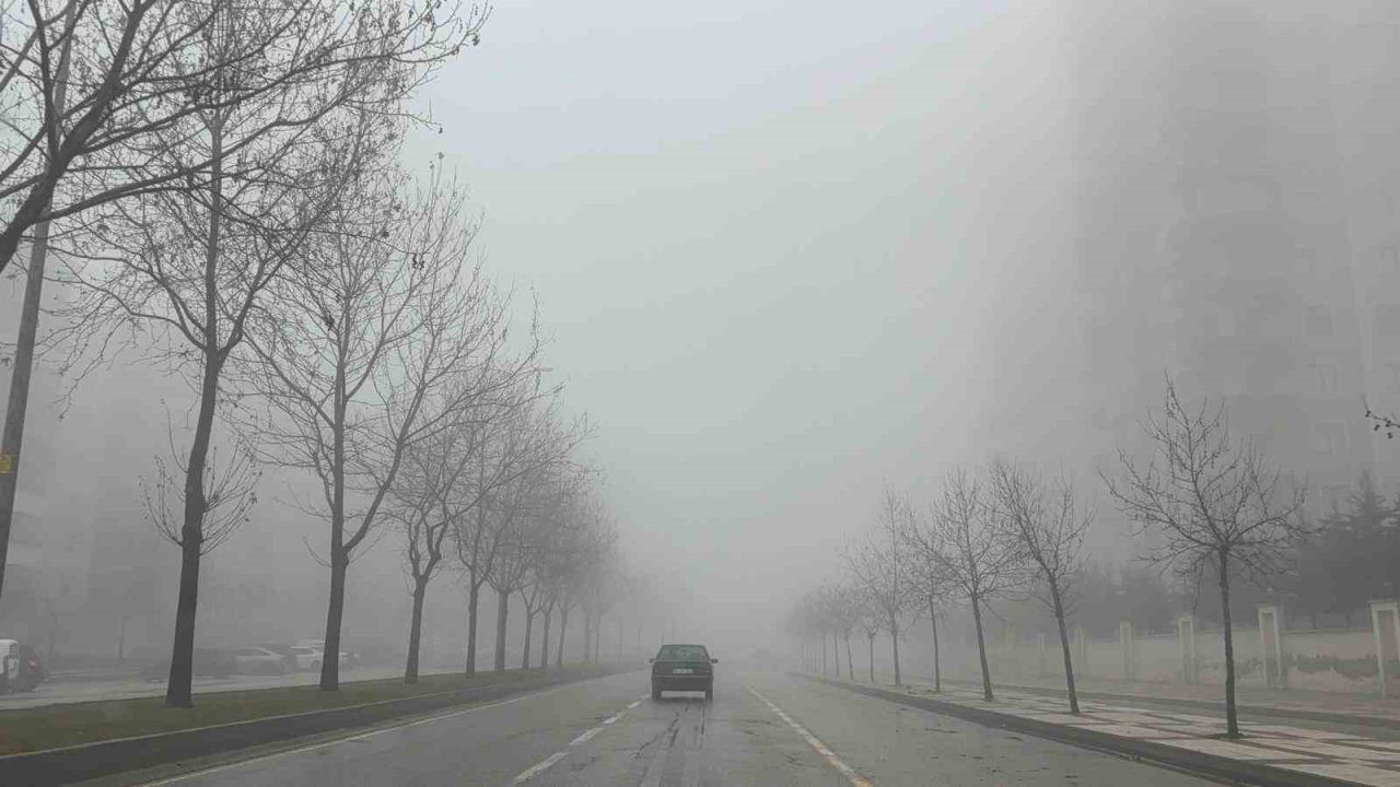 Gaziantep’te 2 gündür yoğun sis etkili oluyor