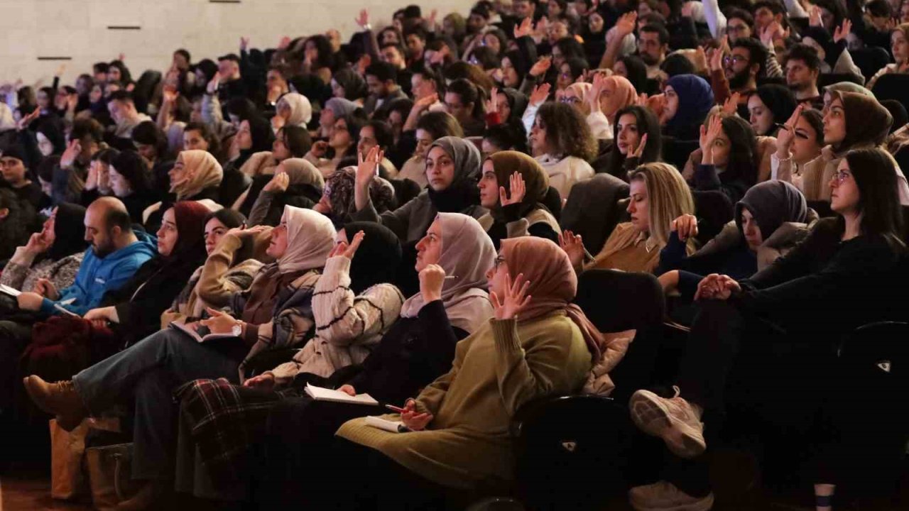 Gençler, büyükşehir ile KPSS’ye hazırlanıyor