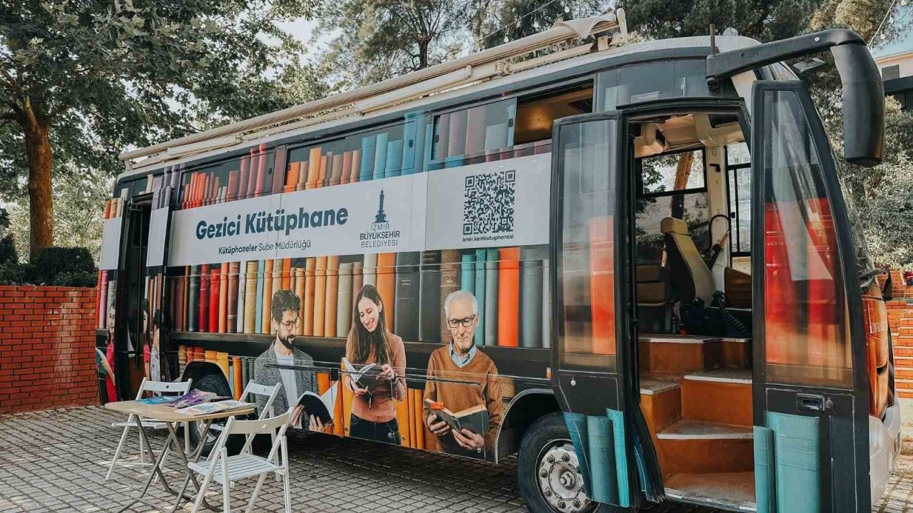 Gezici Kütüphane tatilde yollara çıkıyor