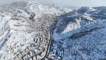 Gümüşhane’de kar görsel şölene dönüştü