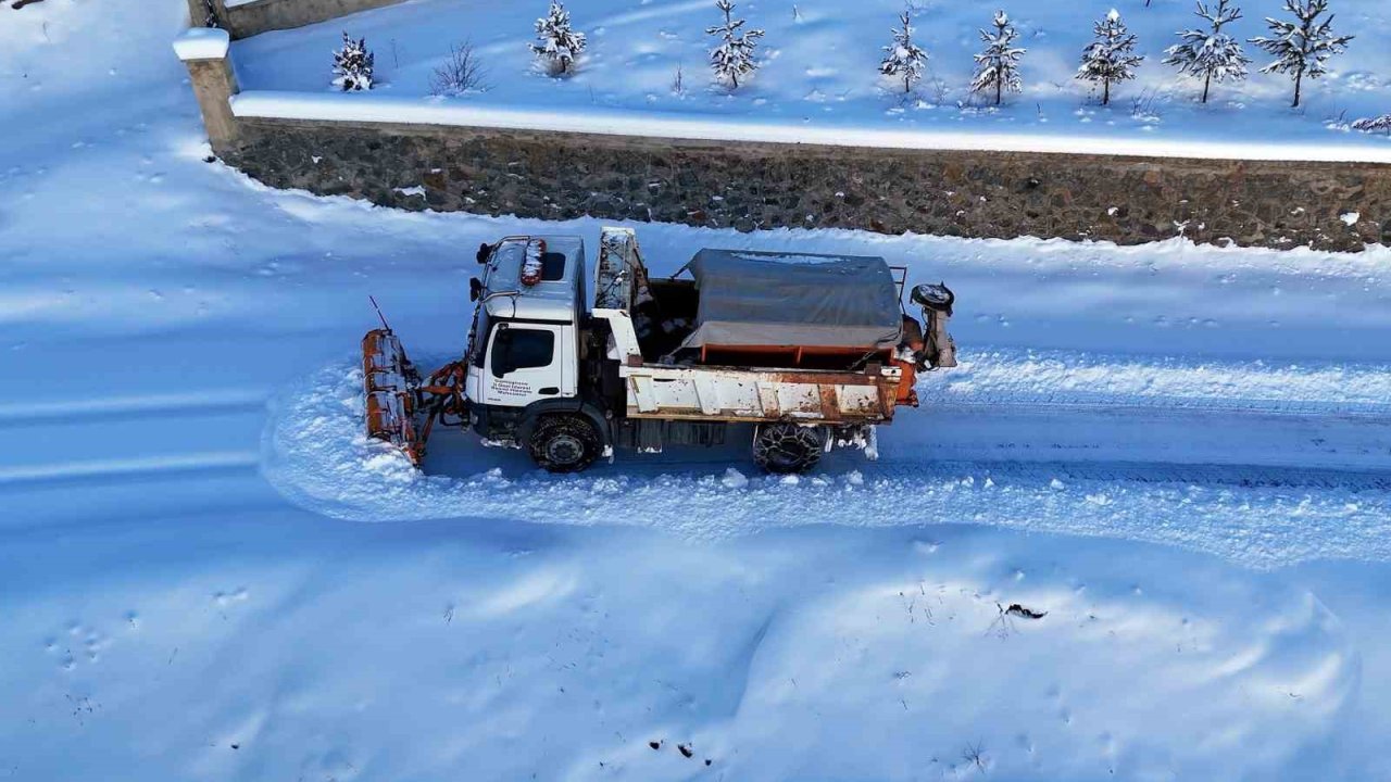 Gümüşhane’de karla mücadele