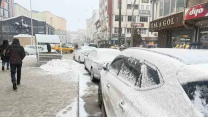 Hakkari’de kar yağışı