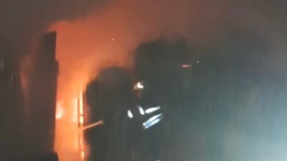 Hatay’da konteyner alevlere teslim oldu