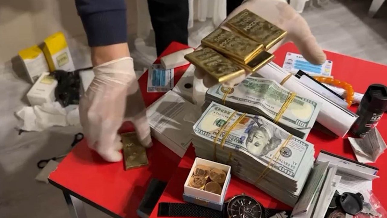 Iğdır’da altın satma vaadiyle vatandaşları dolandıran 4 kişi yakalandı