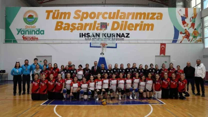 İlkadım’dan sporculara eğitim desteği