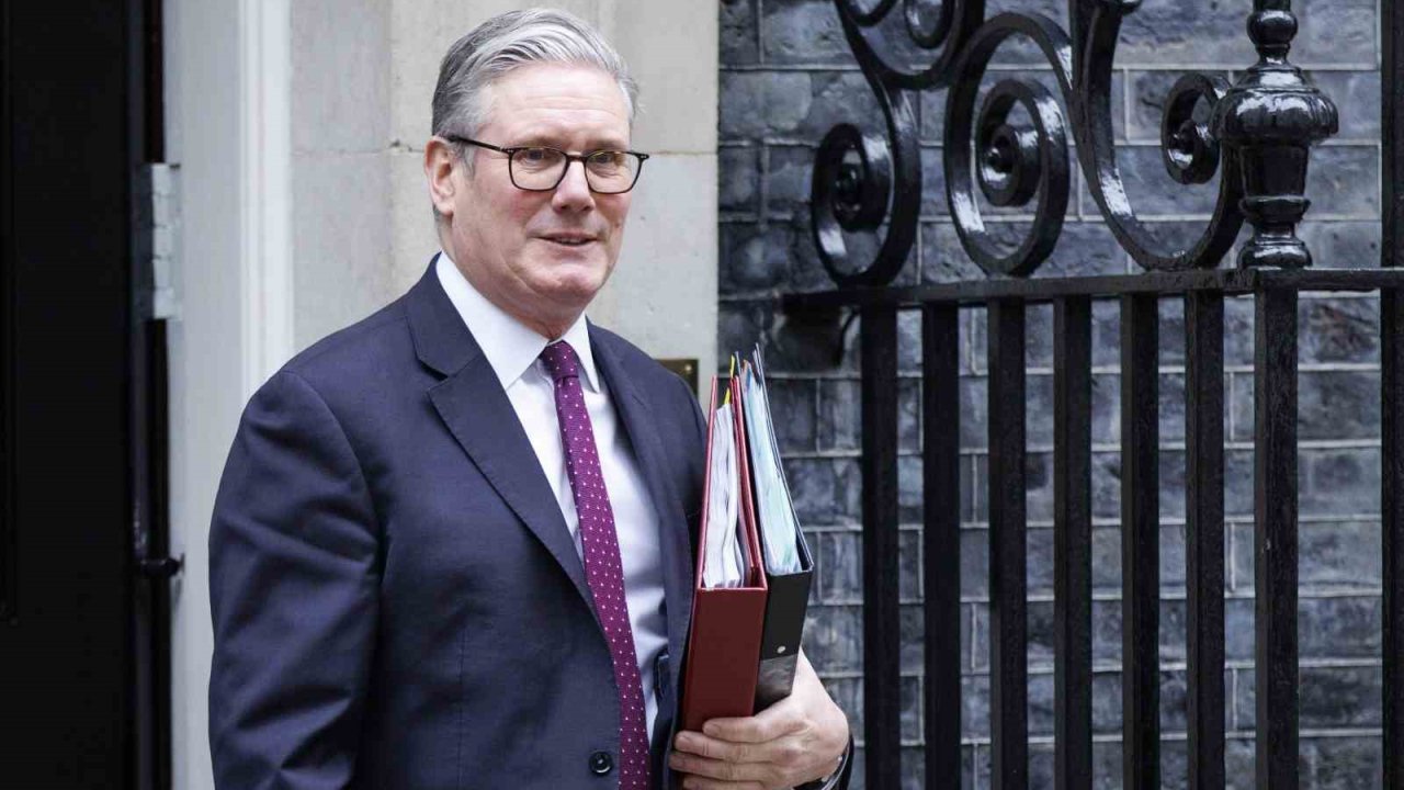 İngiltere Başbakanı Starmer: "İngiltere, uzun zamandır Venezuela’da bir iktidar değişikliğini destekliyordu"