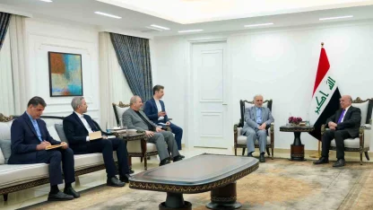 Irak Dışişleri Bakanı Hüseyin, İran Dışişleri Bakan Yardımcısı Celalzade ile görüştü