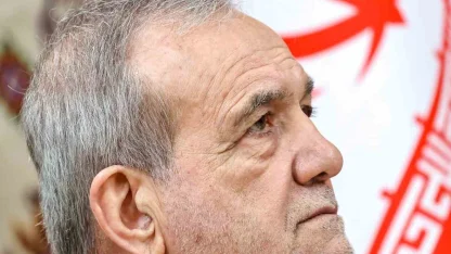 İran Cumhurbaşkanı Pezeşkiyan, Suudi Arabistan Veliaht Prensi Selman ile görüştü