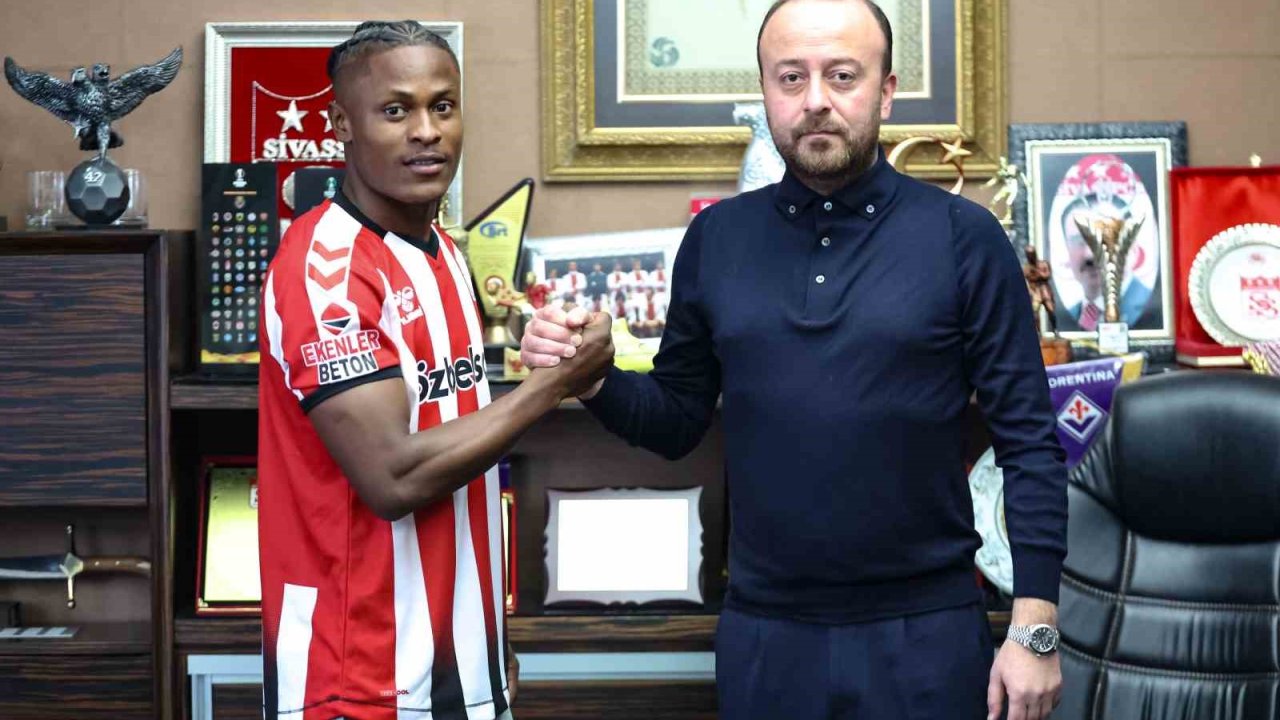 Jonathan Okoronkwo resmen Sivasspor’da