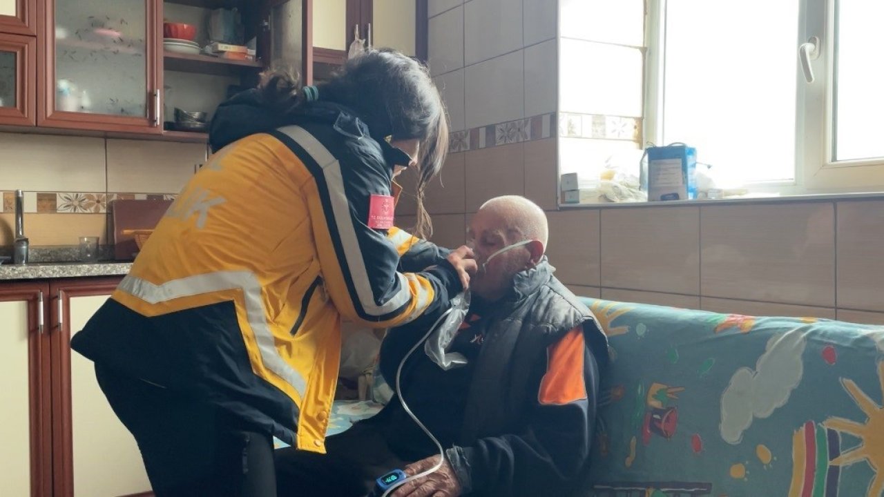 Kar kalınlığının 145 santimetreyi aştığı Ovacık’ta hayat kurtaran müdahale