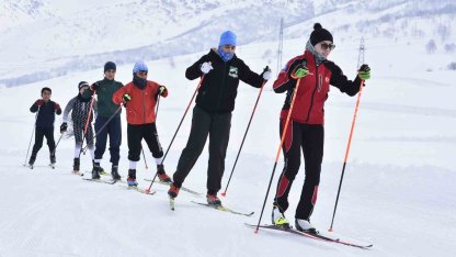 Kar ve ayaz altında şampiyonluk mesaisi