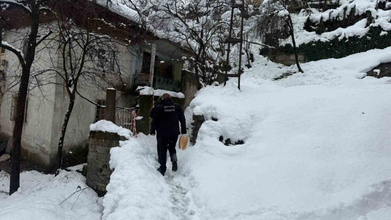 Karabük Belediyesi kış şartlarında hizmetlerini sürdürüyor