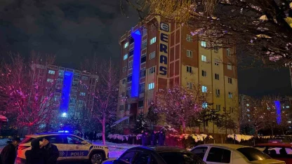 Karnesinde 3 zayıfı olan lise 1 öğrencisi, yaşamına son verdi