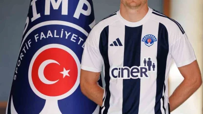 Kasımpaşa’da Attila Szalai’nin sözleşmesi feshedildi