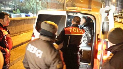 Kavga edip kaçtılar, polisin kovalamacasıyla yakalandılar