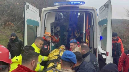 Kaybolan 70 yaşındaki adam 20 saatlik arama sonucunda sağ bulundu