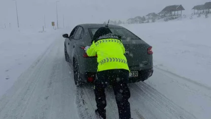 Kayseri’de ulaşıma kar engeli