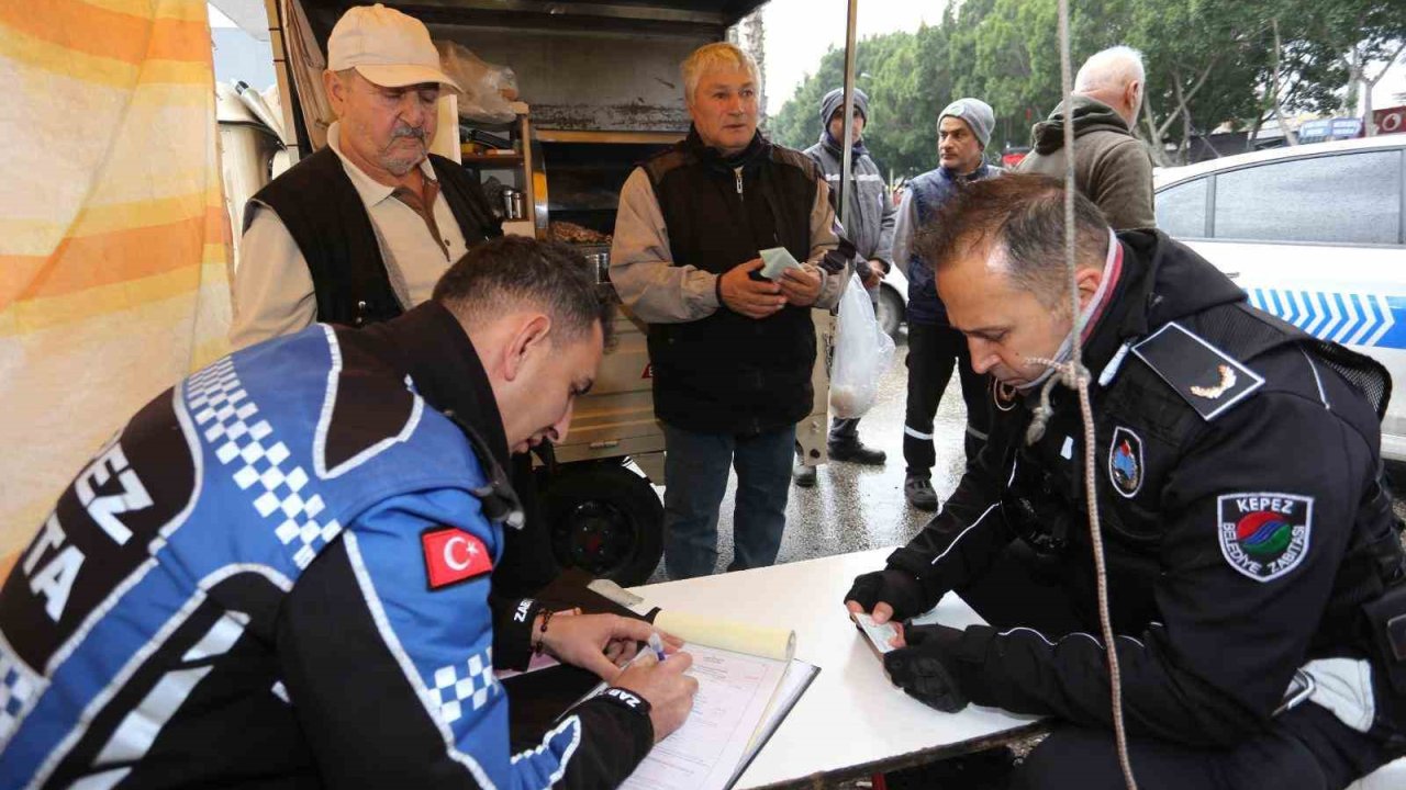 Kepez Zabıtası’ndan işgaller ve gıda ihlalleri denetimi