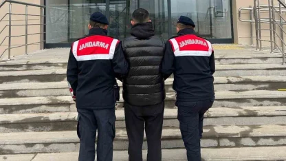 Kırıkkale’de dolandırıcılıktan aranan hükümlü jandarma tarafından yakalandı