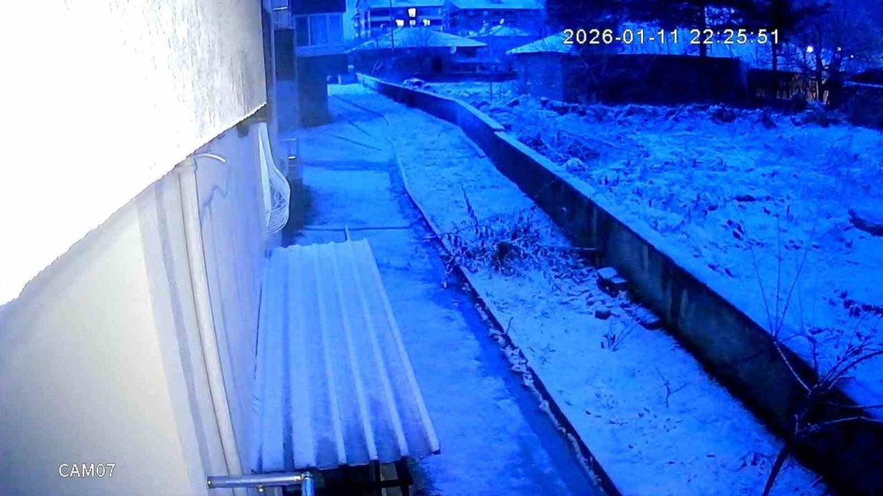 Kırşehir’de kar yağışı öncesinde gökyüzü aydınlandı