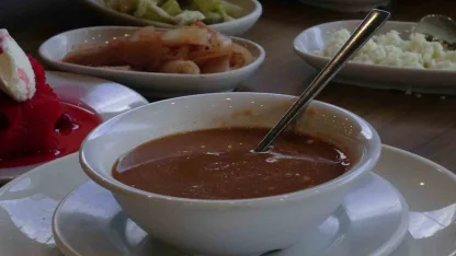 Kış aylarının doğal antibiyotiği tarhana çorbası yoğun talep görüyor