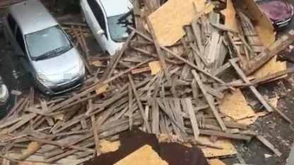 Kocaeli’de sadece bir mahallede 186 evin çatısı uçtu, hasar tespit çalışmaları devam ediyor