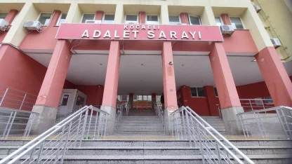 Kocaeli’deki izinsiz yürüyüşle ilgili 72 sanık hakim karşısında