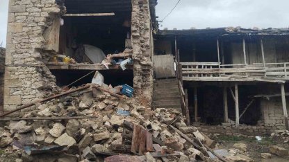 Komşusu ’adam öldü evi de yıkıldı’ dedi o anda ev çöktü