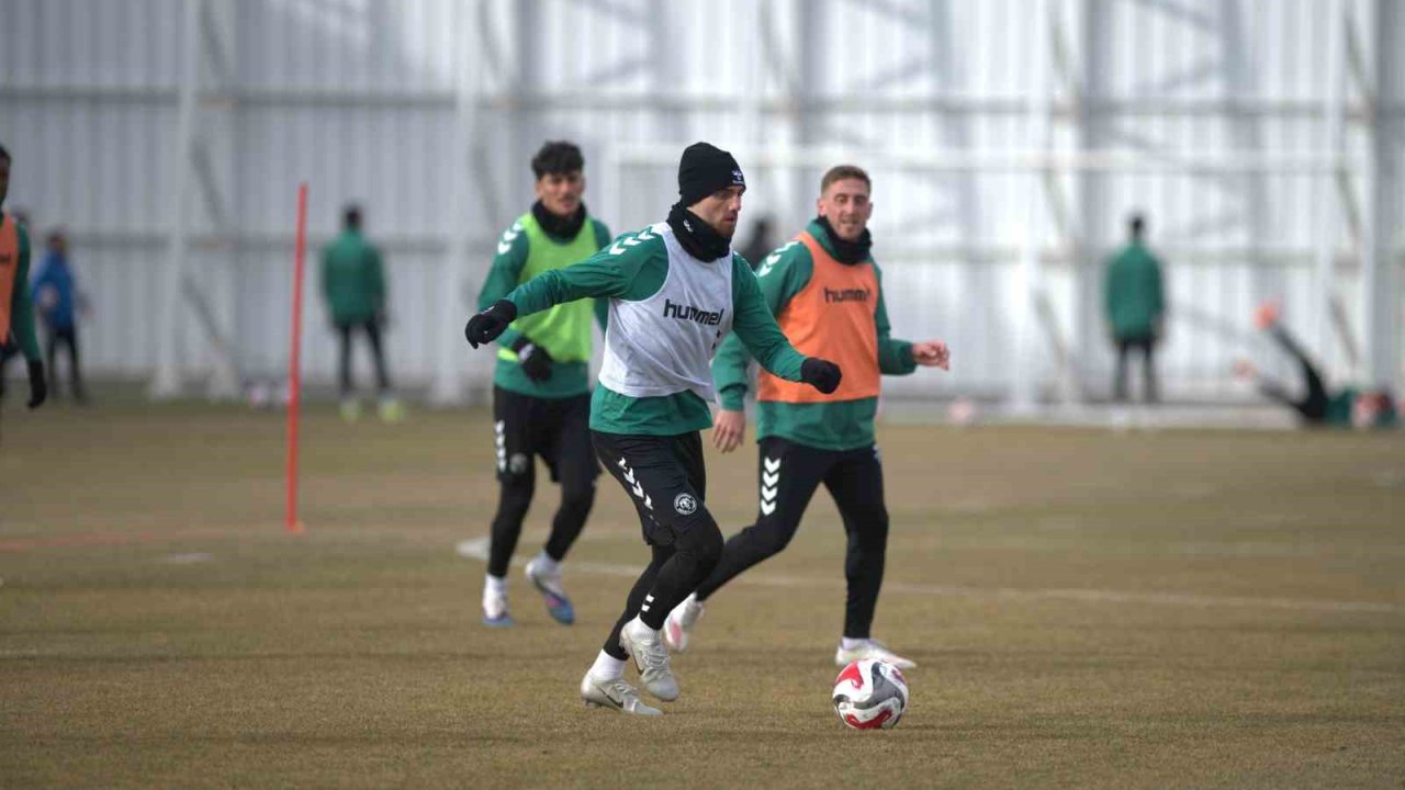 Konyaspor, Beşiktaş maçının hazırlıklarına başladı