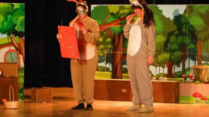 Körfez’de minik öğrenciler "Haylaz Tavşan" oyunuyla eğlendi