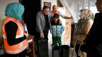 Kuşadası’nda evler ve yürekler dayanışmayla ısınıyor