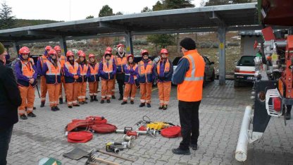 Kütahya’da arama kurtarma gönüllülerine orman yangınlarına müdahale eğitimi