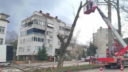 Lodosa karşı büyükşehir ekipleri sahada