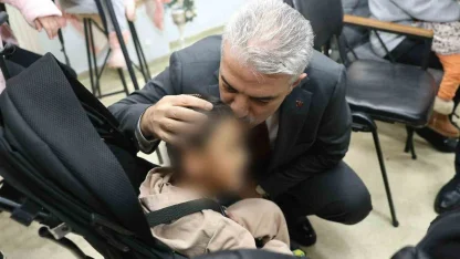 Makas ailesi sevgi evlerindeki çocuklarla bir araya geldi