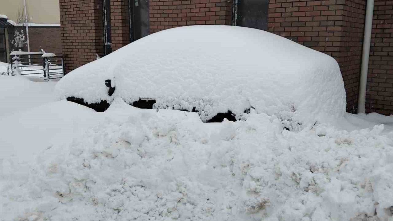 Malatya’da kırsal kesimlerde kar yağışı etkili oluyor