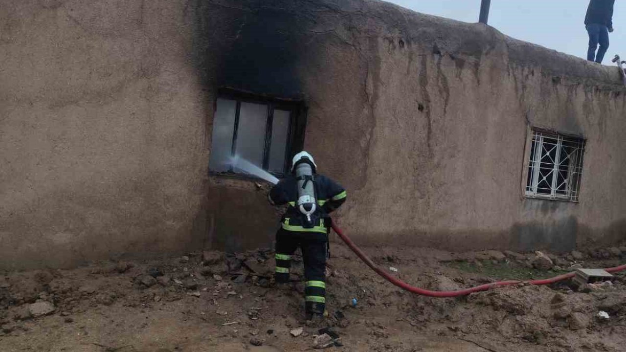 Mardin’de müstakil evde çıkan yangın söndürüldü
