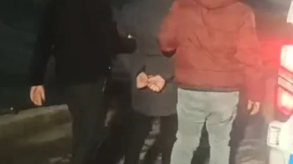 Mersin’de trafikte tartışma tutuklama ile bitti: Sopalı alkollü sürücünün ehliyeti alındı, 14 bin TL de ceza kesildi