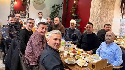 Mesai arkadaşlarından 40 yıllık sağlık emekçisine vefa gecesi