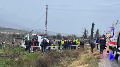 Mesaiye giden memurlar üzüm bağına uçtu; 25 yaralı