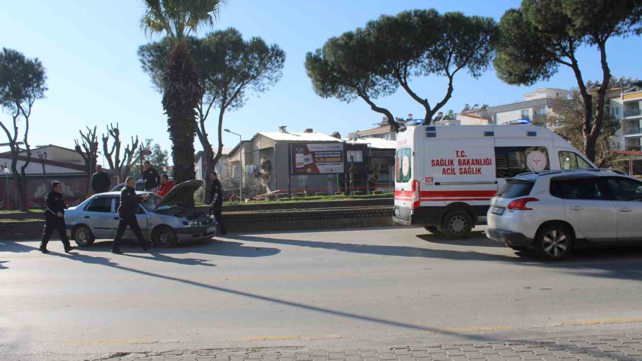 Minibüs ile otomobil çarpıştı: 1 yaralı