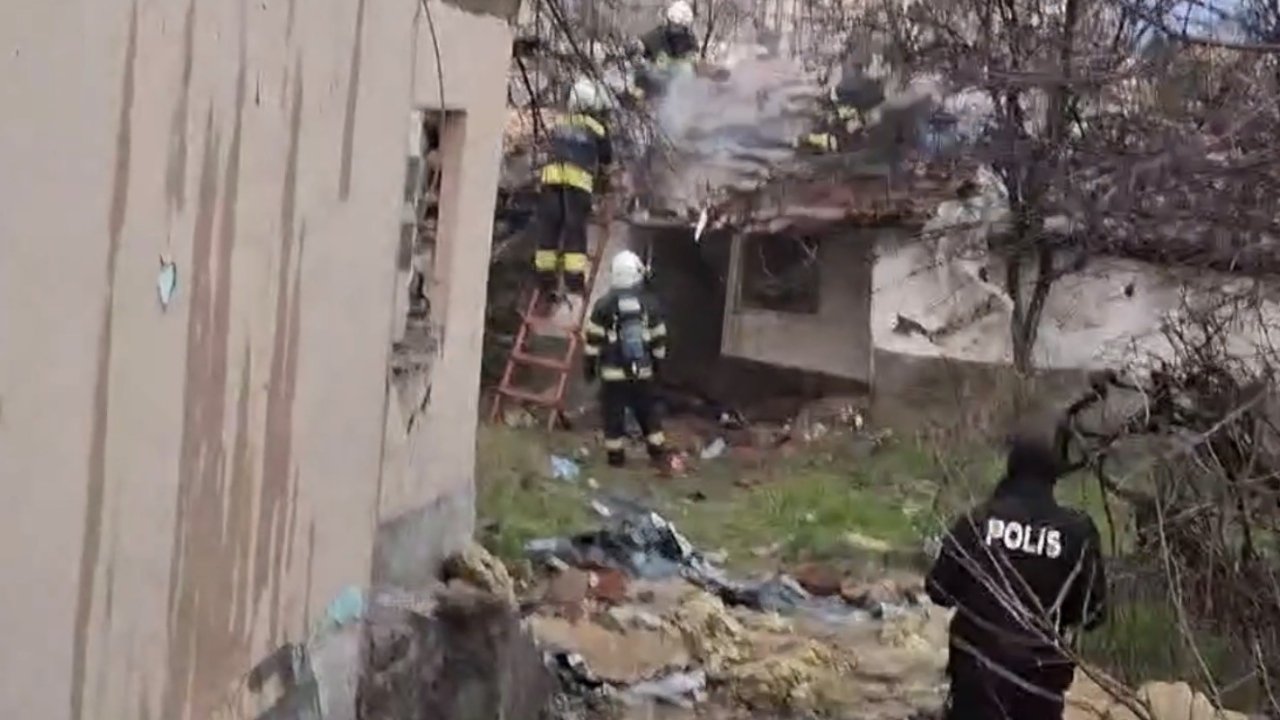 Muhtarı isyan ettiren yangın