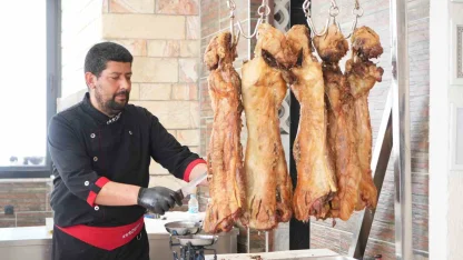 Muş büryanı hem lezzeti hem de besleyici yönüyle öne çıkıyor