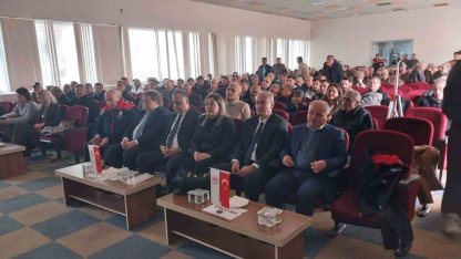 Mut’ta kayısının geleceği masaya yatırıldı