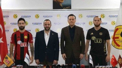 Nebi Hatipoğlu, Eskişehirspor’a 2 futbolcu kazandırdı