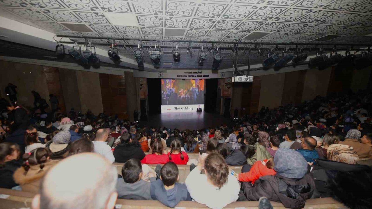 Nevşehir’de küçük izleyicilere büyük eğlence